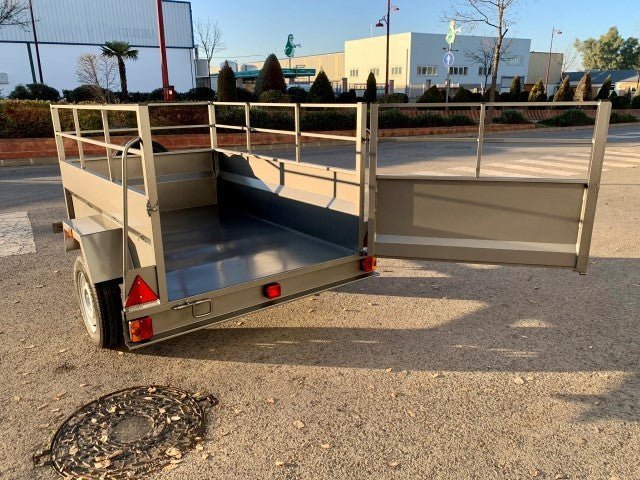 Rimorchio per Bagagli Dimensioni; 2.000 x 1.280 larghezza x 500 altezza + 400 di