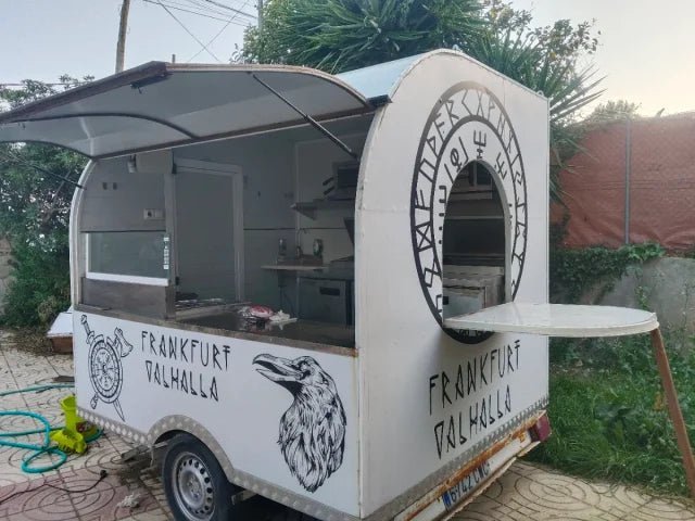 Rimorchio Food Truck / Pizzeria Mobile Professionale Rimorchio Food Truck compatto e